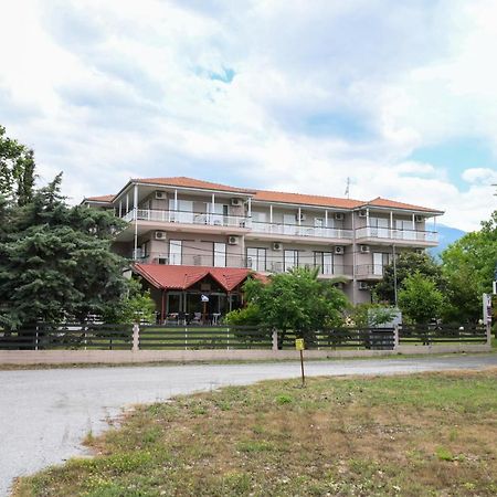 Paralía Skotínis Hotel Geromichalos מראה חיצוני תמונה