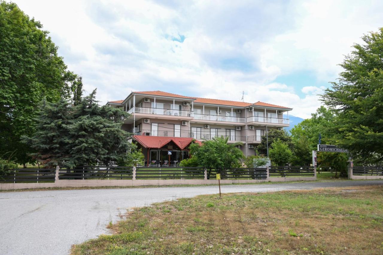 Paralía Skotínis Hotel Geromichalos מראה חיצוני תמונה
