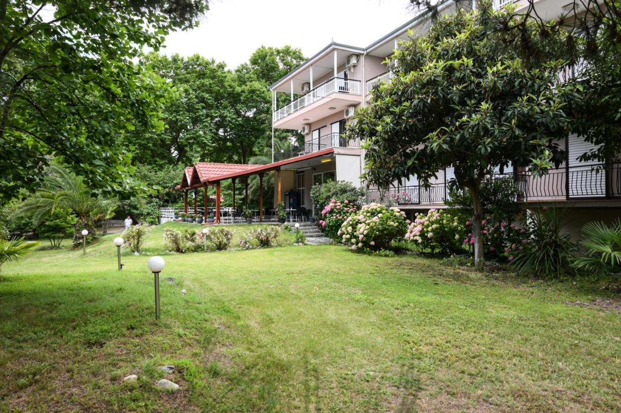 Paralía Skotínis Hotel Geromichalos מראה חיצוני תמונה