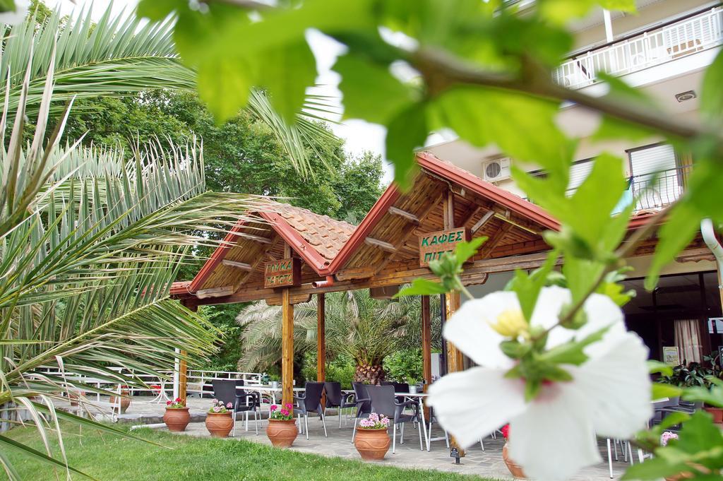 Paralía Skotínis Hotel Geromichalos מראה חיצוני תמונה